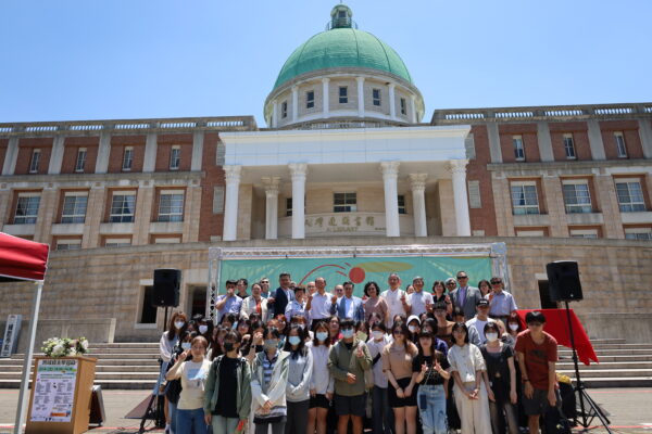 亞洲大學培育AI時代跨領域未來人才 - https://www.watchmedia01.com