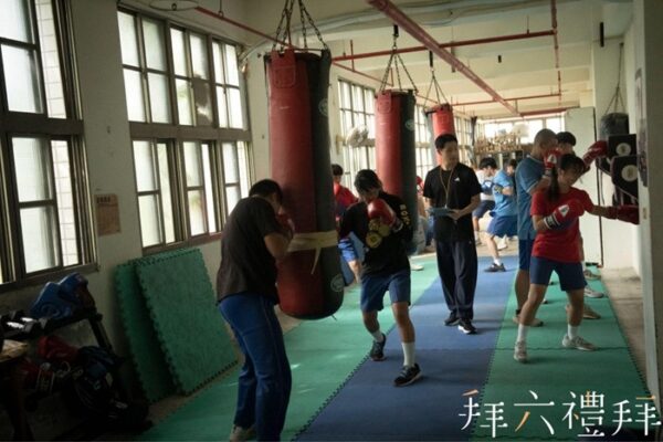 ▲《拜六禮拜》攜手二林高中將青春成長拚勁、熱血氛圍與二林在地精神結合。(圖／多麼文創提供)