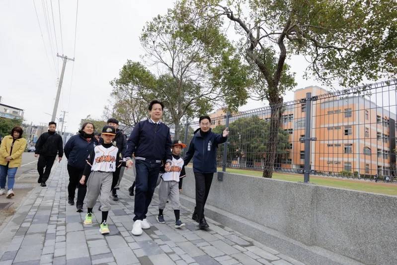 兌現高虹安市長建置通學步道承諾！邱臣遠：打造安心通學路