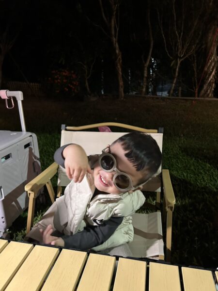 「營火時光成為親子情感交流的重要時刻。」圖/曾璟星