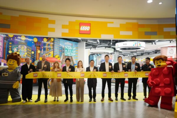 台灣樂高®全台最大授權專賣店LaLaport 南港盛大開幕    樂高迷新據點 - https://www.watchmedia01.com