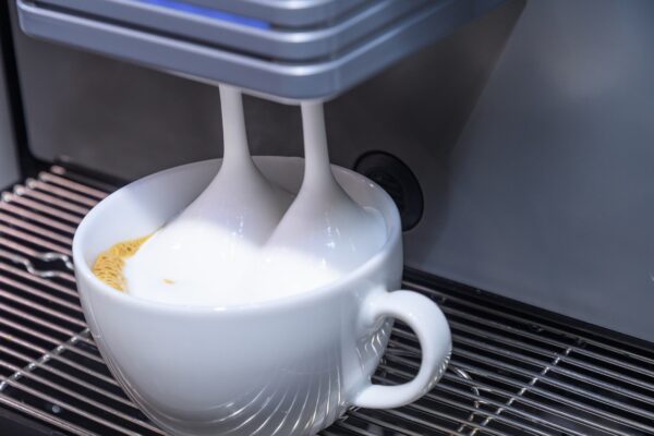 看準亞洲咖啡市場人力痛點 Franke睽違10年升級經典系列 New A Line打造新世代商用咖啡機標準 - https://www.watchmedia01.com