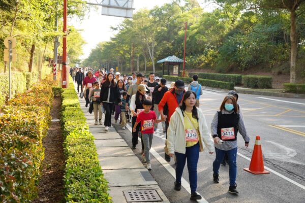 愛心在步伐之間愈走愈溫暖。