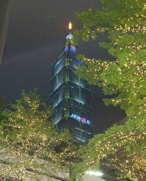 LingOrm 平安夜點亮台北101 泰瘋聖誕點燈應援展現泰百文化在台灣的崛起 - https://www.watchmedia01.com