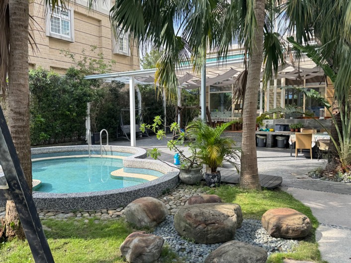 宜蘭過年玩法再添新亮點 茼心瑩民宿推「擲筊過三關」限定活動 一站式包棟度假吸引團聚族群